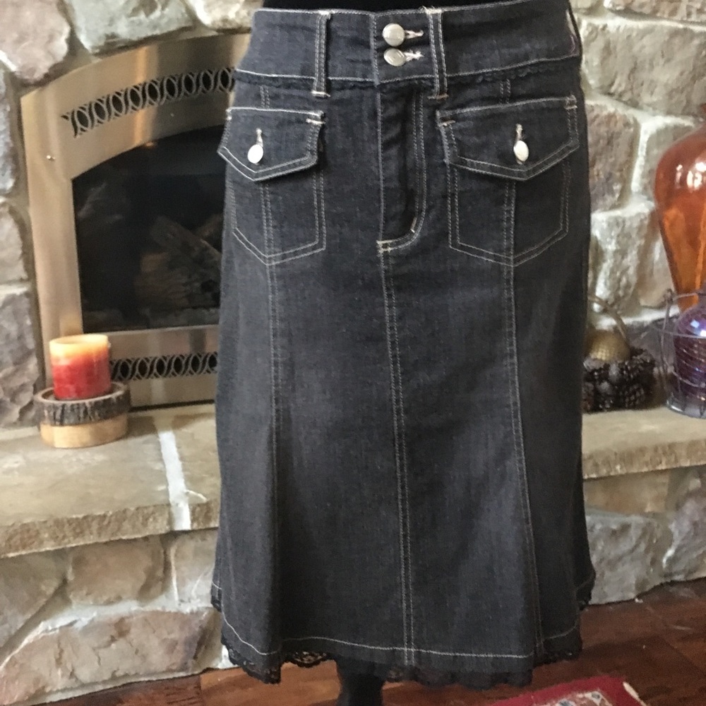 Bandolinoblu jean skirt with lace fringe